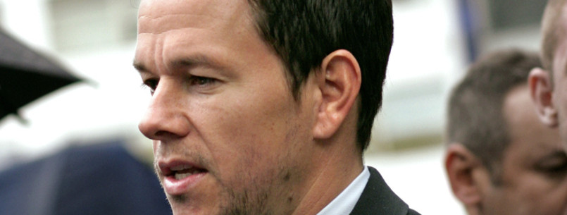 Komödie: Ted 2 – deftiger Humor mit Plüschbär und Mark Wahlberg Mark Wahlberg in Komödie Ted 2